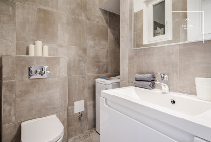 3-bedroom bright apartment for rent Budapest VI. district Terézváros