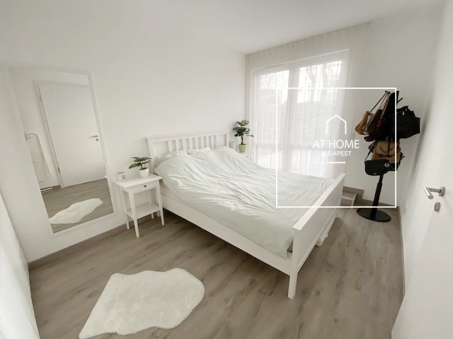 An 85 m² luxury apartment with 2 bedrooms, built in 2021, located in District II