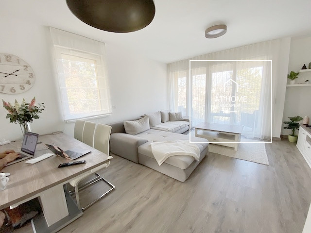 In the 2nd district of Budapest, a 85 sqm, newly built apartment is for rent.
