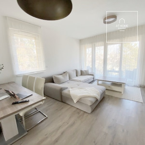 An 85 m² luxury apartment with 2 bedrooms, built in 2021, located in District II