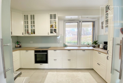 In the 2nd district of Budapest, a 85 sqm, newly built apartment is for rent.