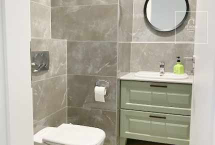 In the 2nd district of Budapest, a 85 sqm, newly built apartment is for rent.