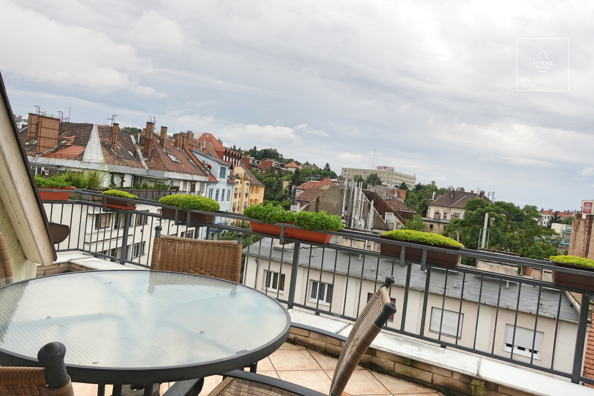 Sunny apartment for rent Budapest I. district, Naphegy