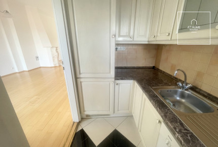 91 sqm, 2-bedroom apartment with stunning panoramic views in District I, Víziváros