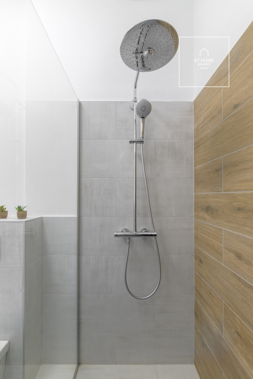 Newly built one-bedroom apartment with terrace for rent Budapest 6th district,  Diplomatic Quarter
