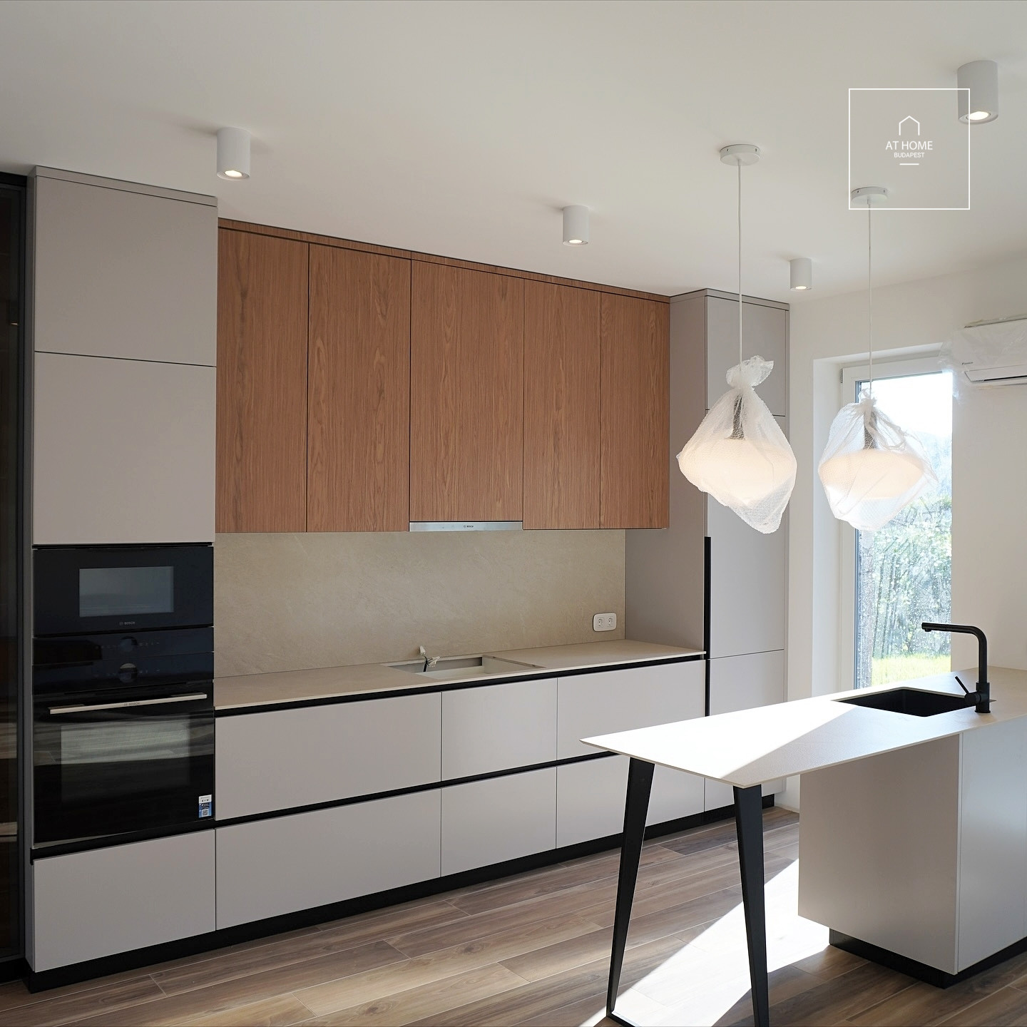 Newly built 141 sqm three-storey semi-detached house for sale in District II/A, Remetekertváros