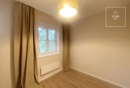 Renovated 39 sqm First-Floor Apartment with Garden Area in District XI, Albertfalva