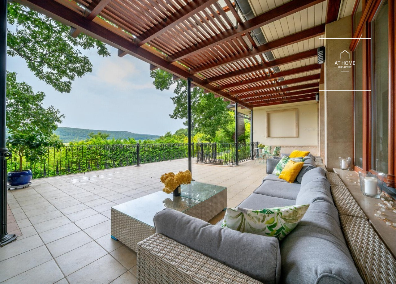 Beautiful detached house   II/A. district, Adyliget