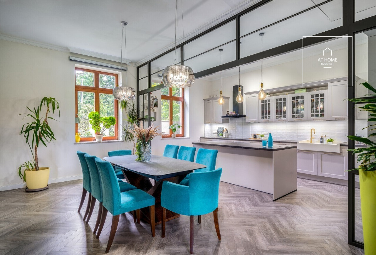 Beautiful detached house   II/A. district, Adyliget