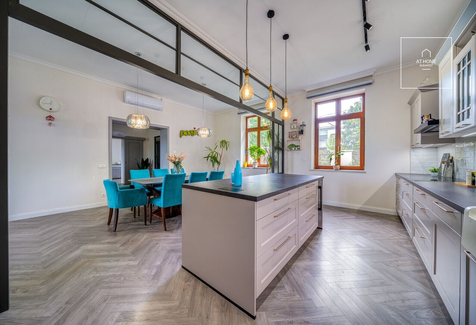 Beautiful detached house   II/A. district, Adyliget