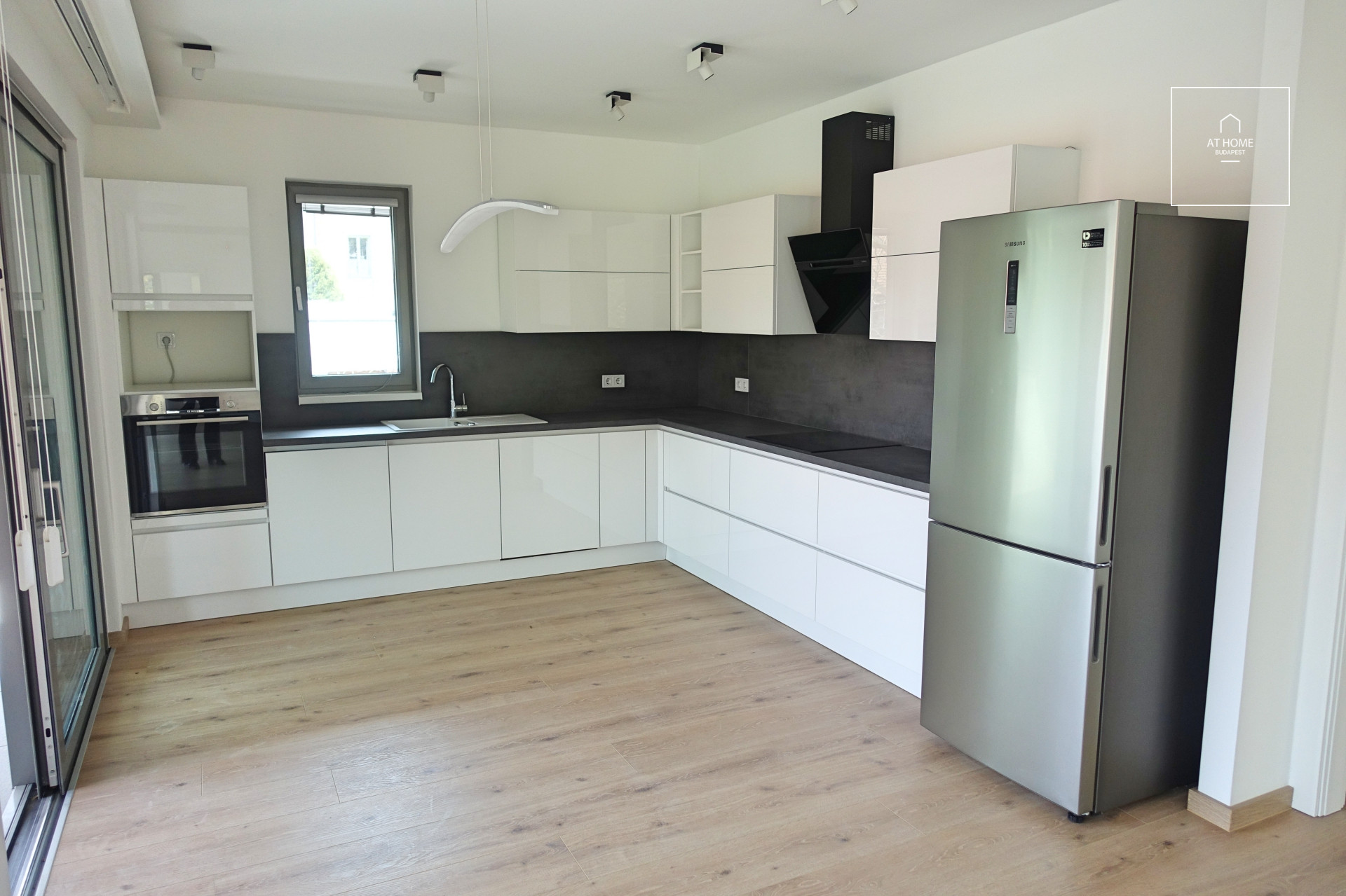 Breathtaking  apartment for rent Budapest II. district, Hűvösvölgy