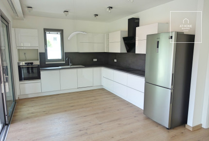 Breathtaking  apartment for rent Budapest II. district, Hűvösvölgy