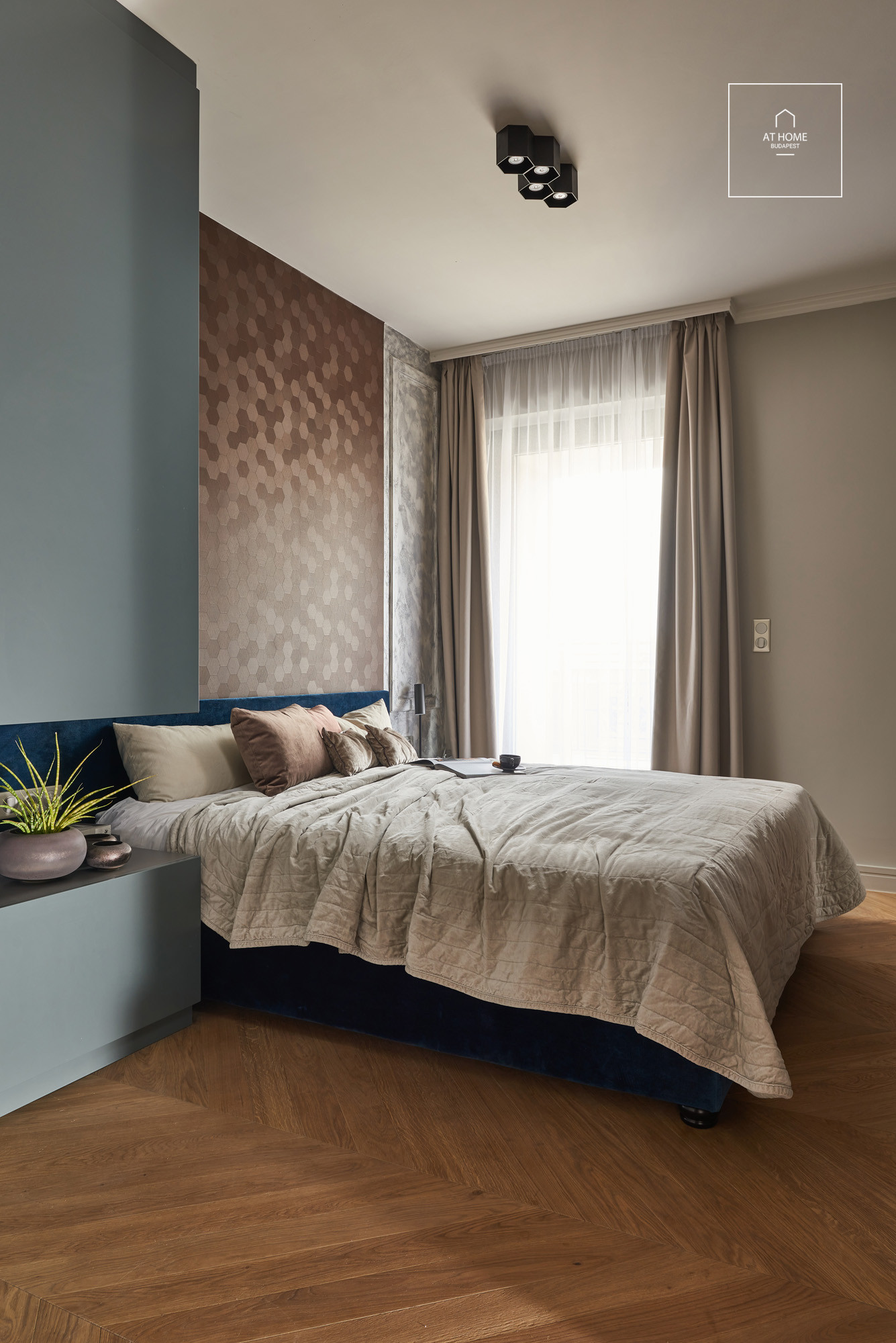 Two-bedroom apartment for rent Budapest VI. district, Terézváros