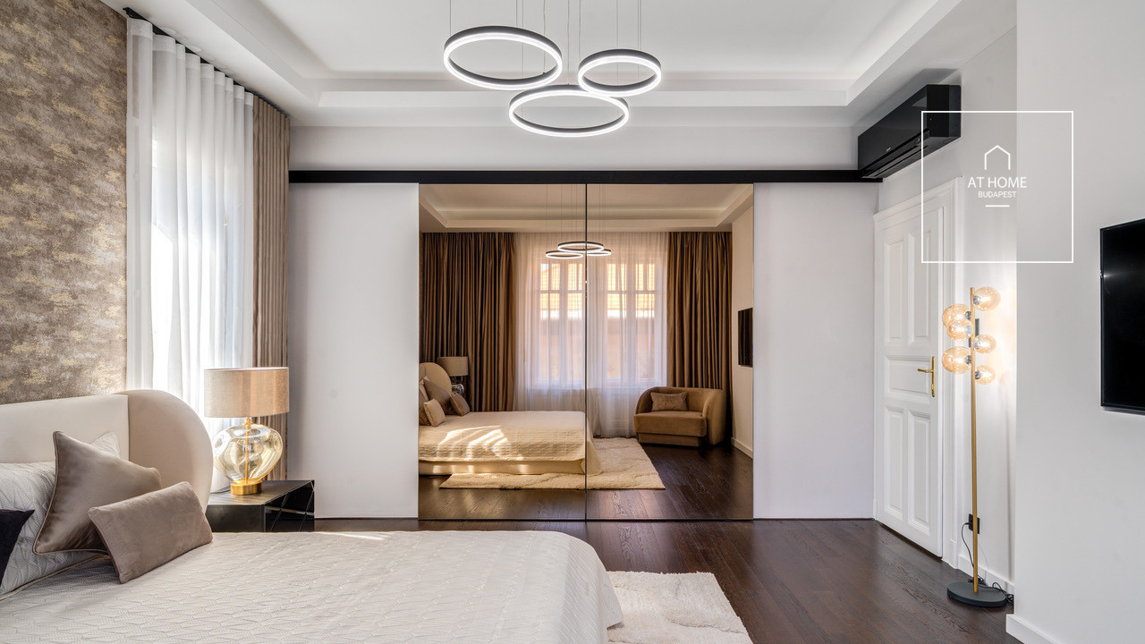 Renovated 120 sqm 2-Bedroom Apartment in District V, Lipótváros