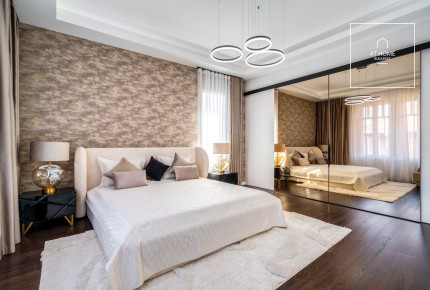 Renovated 120 sqm 2-Bedroom Apartment in District V, Lipótváros