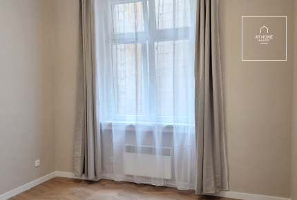 Renovated 65 sqm 2-Bedroom Apartment in District VI, Terézváros