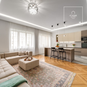 Renovated 101 sqm 2-bedroom apartment in District V, Lipótváros
