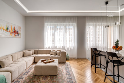 Renovated 101 sqm 2-bedroom apartment in District V, Lipótváros