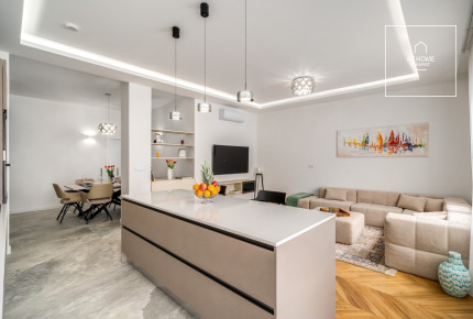 Renovated 101 sqm 2-bedroom apartment in District V, Lipótváros