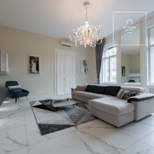 Renovated 160 sqm 3-Bedroom Classical Apartment in District V, Inner City