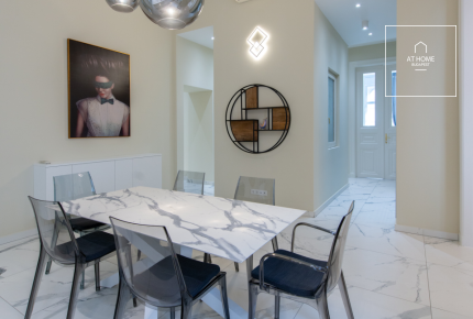 Renovated 160 sqm 3-Bedroom Classical Apartment in District V, Inner City
