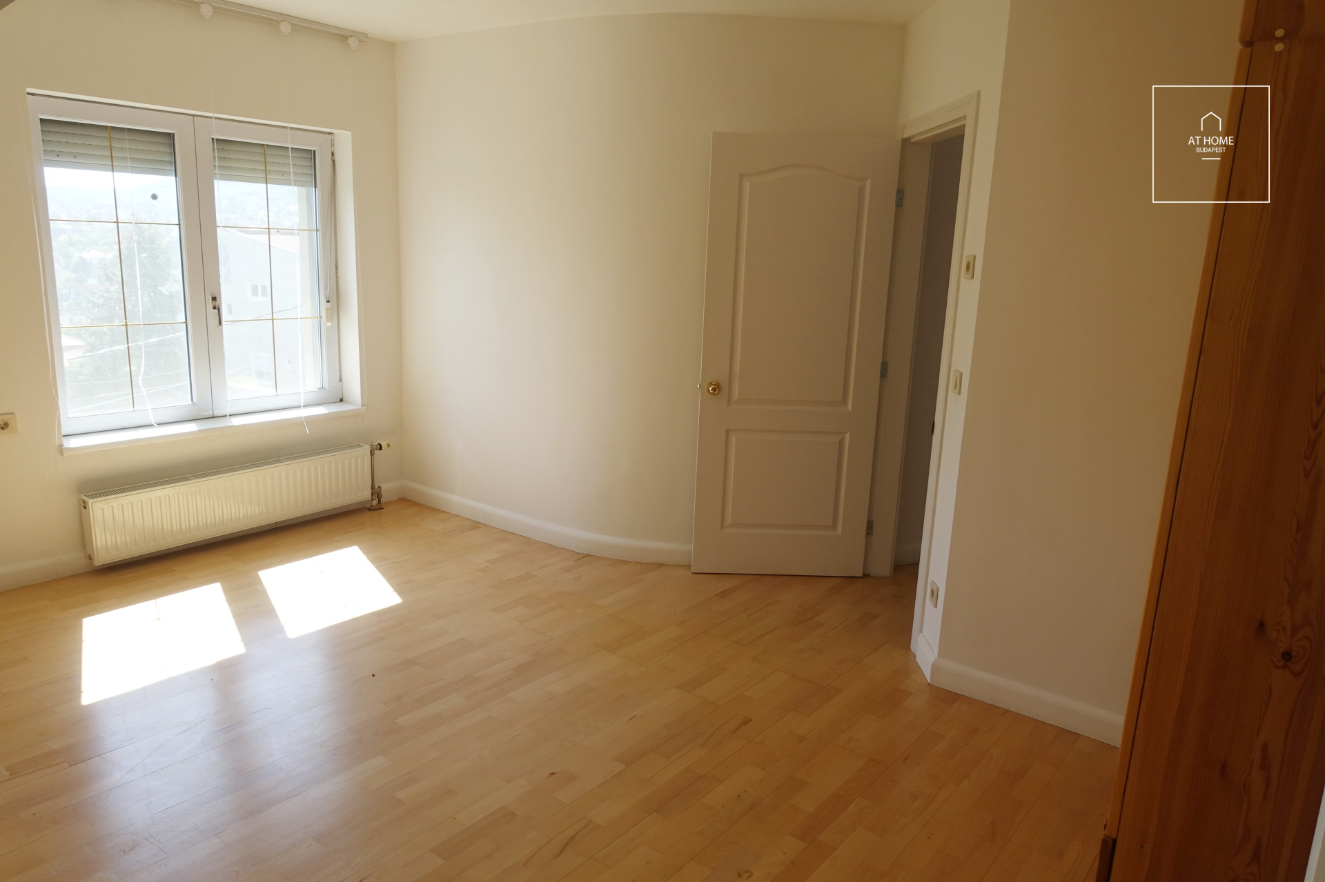 Exclusive detached house for rent Budapest XI. district, Sasad