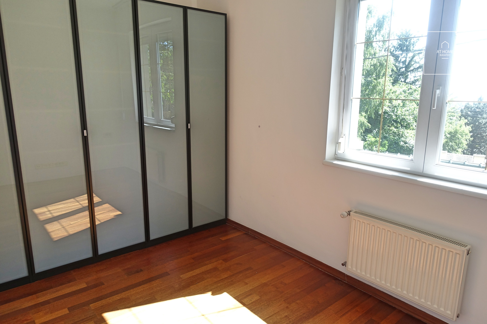Exclusive detached house for rent Budapest XI. district, Sasad