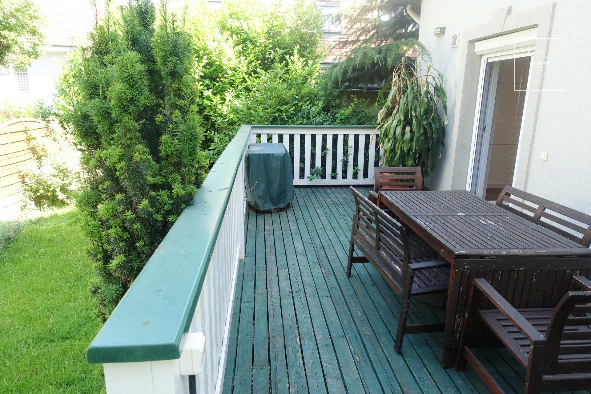 Exclusive detached house for rent Budapest XI. district, Sasad