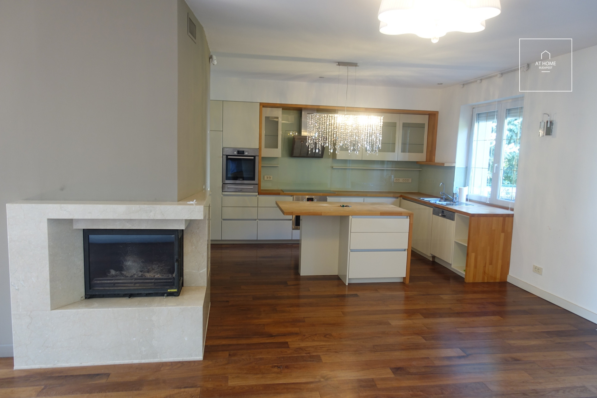 Exclusive detached house for rent Budapest XI. district, Sasad