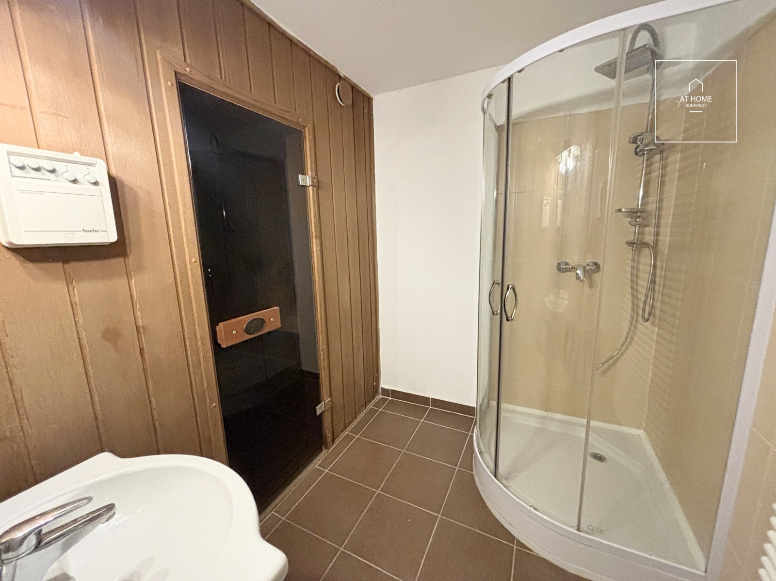 Exclusive detached house for rent Budapest XI. district, Sasad