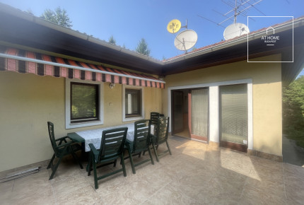 Plot with a family house for sale in Adyliget, 2nd District, Budapest