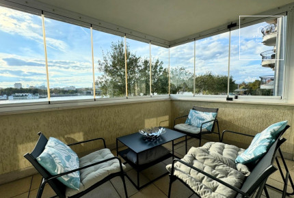 3-bedroom apartment with view of the Danube for rent in Budapest IX. district