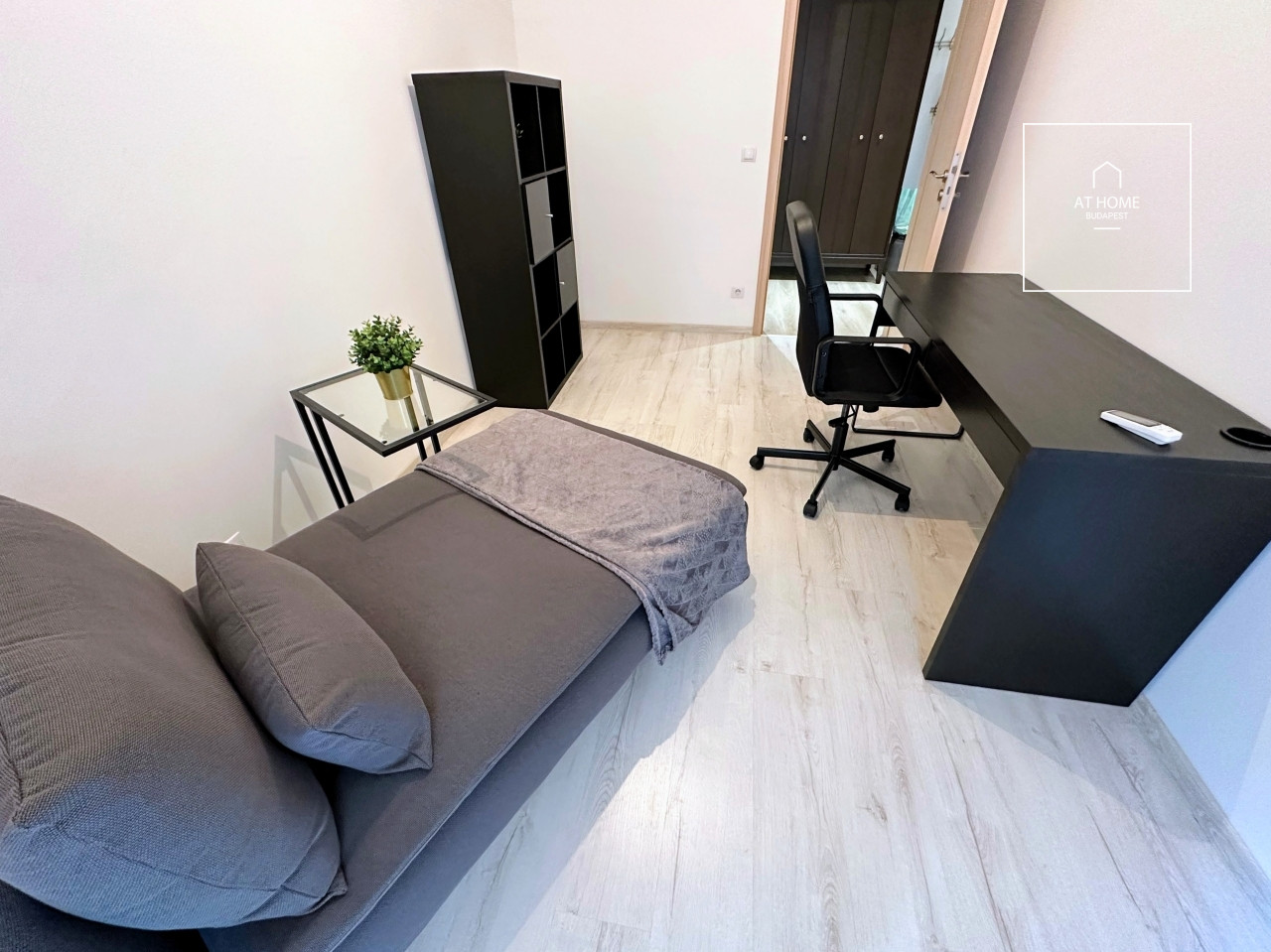 78 sqm 3-bedroom apartment with a terrace, District VI, Terézváros