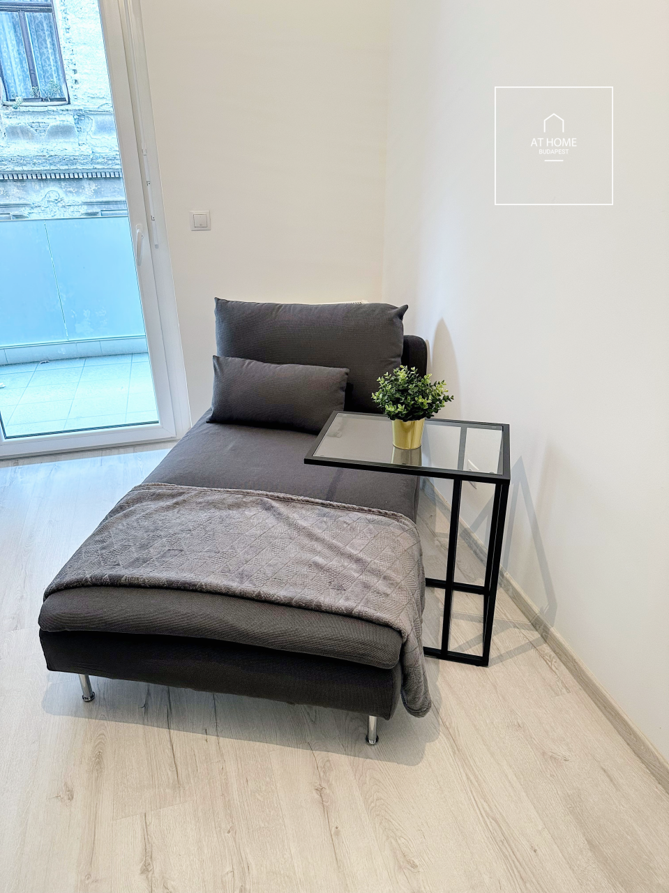 78 sqm 3-bedroom apartment with a terrace, District VI, Terézváros