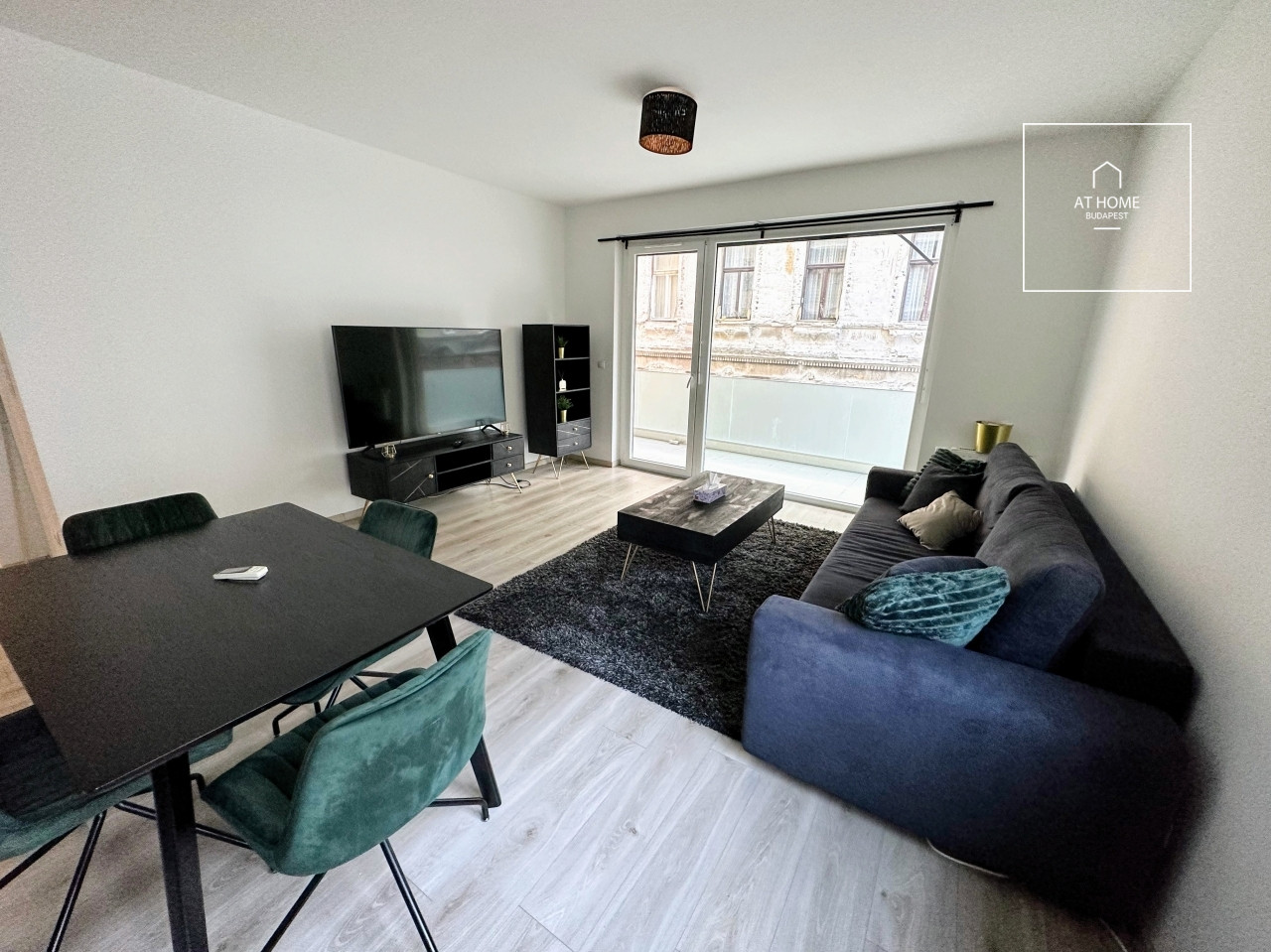 78 sqm 3-bedroom apartment with a terrace, District VI, Terézváros