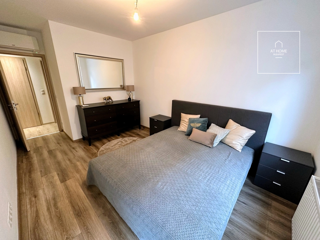 78 sqm 3-bedroom apartment with a terrace, District VI, Terézváros