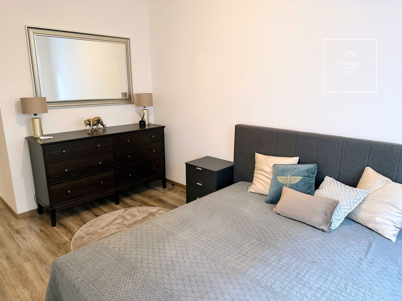 78 sqm 3-bedroom apartment with a terrace, District VI, Terézváros