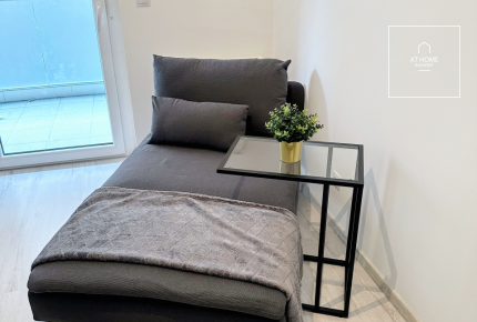 78 sqm 3-bedroom apartment with a terrace, District VI, Terézváros