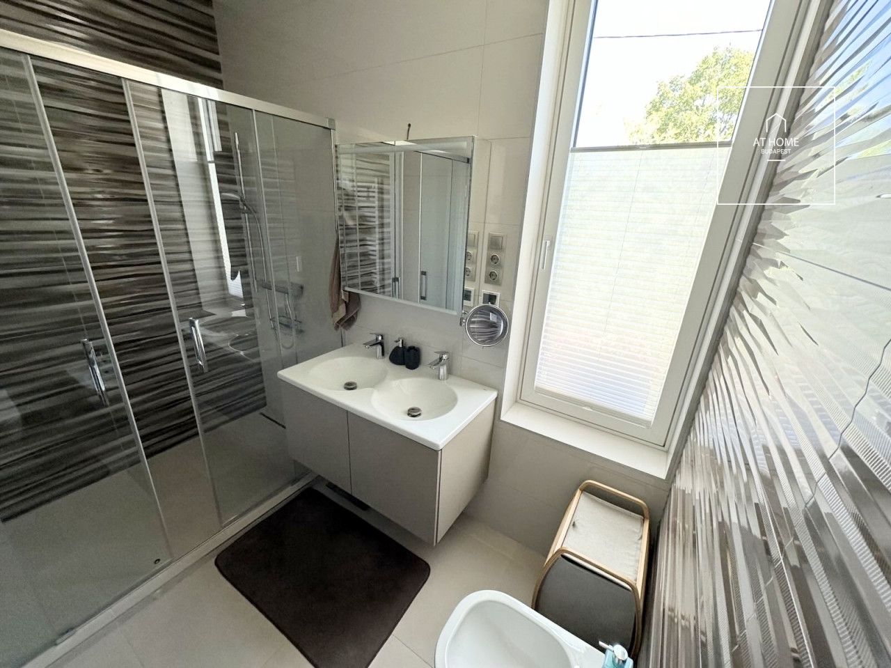 Newly built 217 sqm family home with 4 bedrooms in District XI, Madárhegy