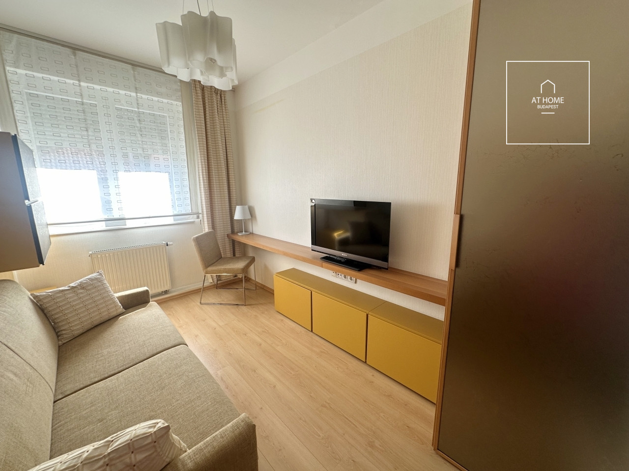 72 sqm 2-bedroom apartment with a terrace in District II, Országút