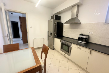 72 sqm 2-bedroom apartment with a terrace in District II, Országút