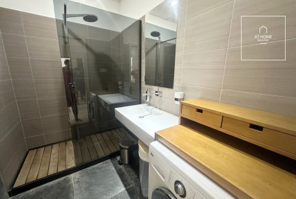 72 sqm 2-bedroom apartment with a terrace in District II, Országút