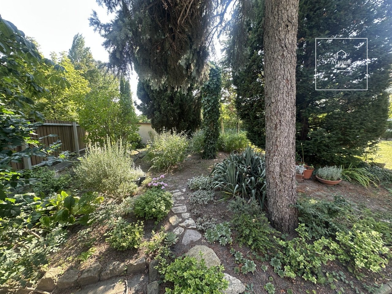 Stunning detached house for rent Budapest II. district, Rózsadomb