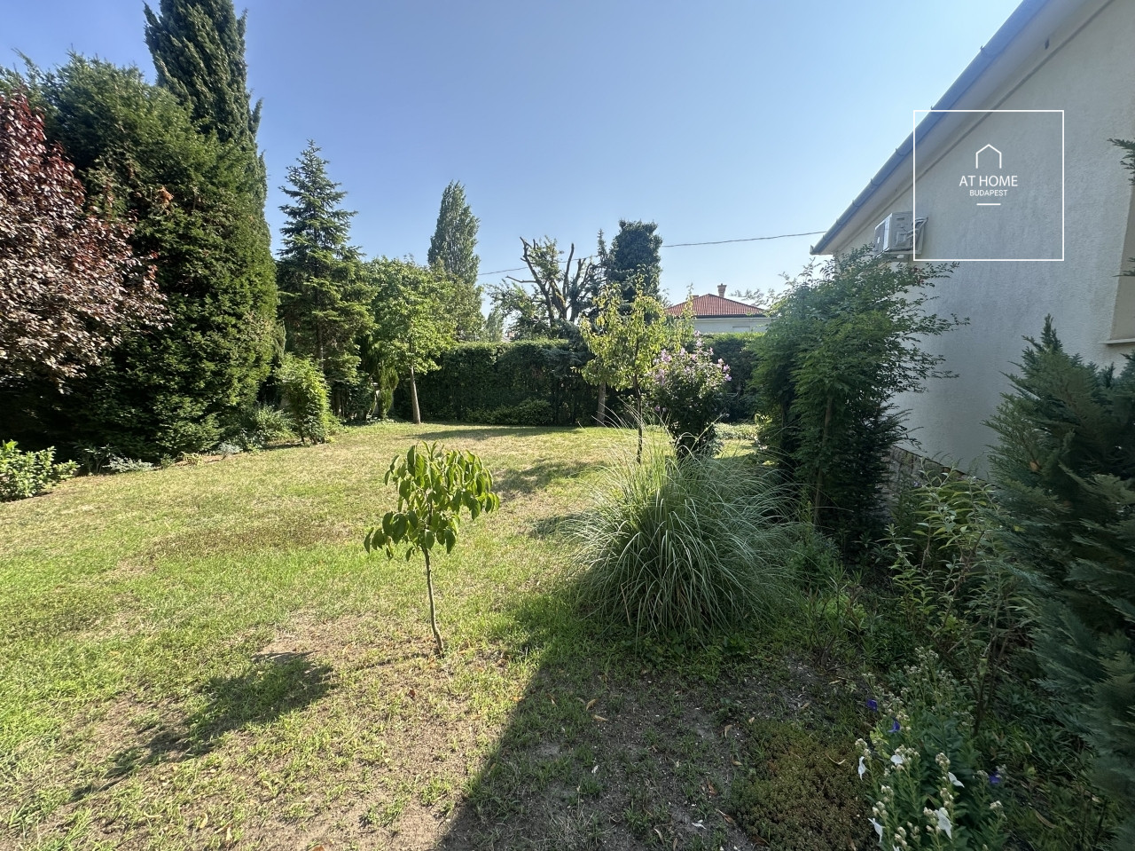 Stunning detached house for rent Budapest II. district, Rózsadomb