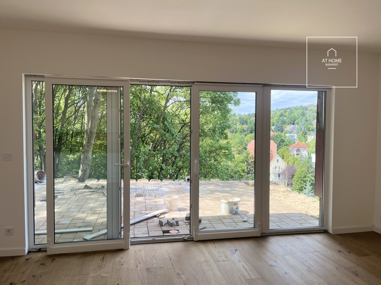 Ground floor 81 sqm panoramic apartment with 2 bedrooms in District III, Mátyáshegy