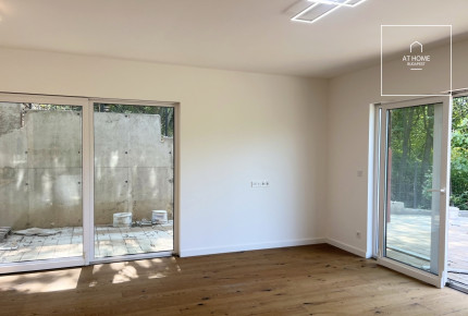 Ground floor 81 sqm panoramic apartment with 2 bedrooms in District III, Mátyáshegy