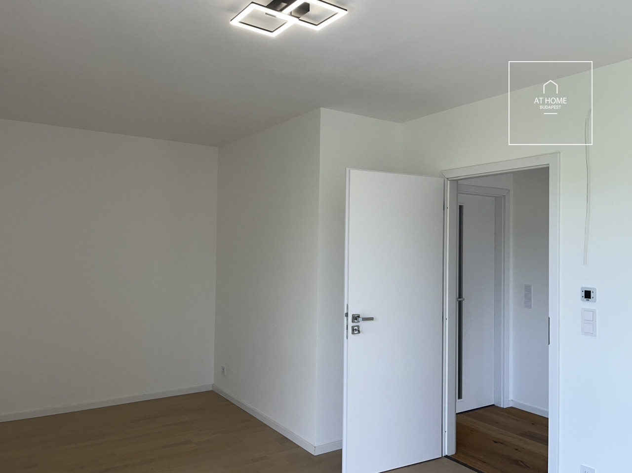 69 sqm panoramic second-floor apartment with 2 bedrooms in District III, Mátyáshegy