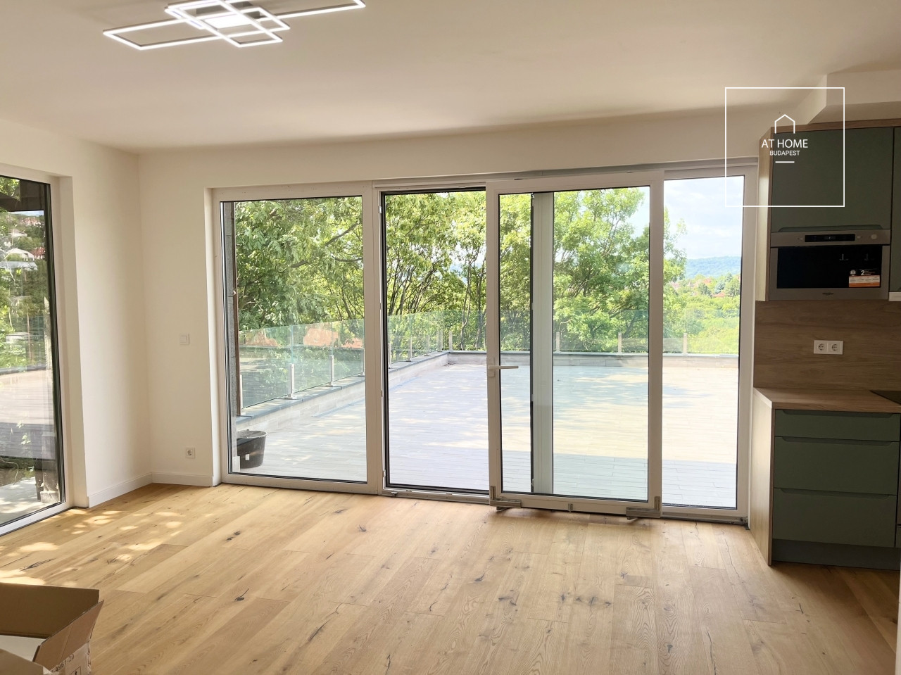 69 sqm panoramic second-floor apartment with 2 bedrooms in District III, Mátyáshegy