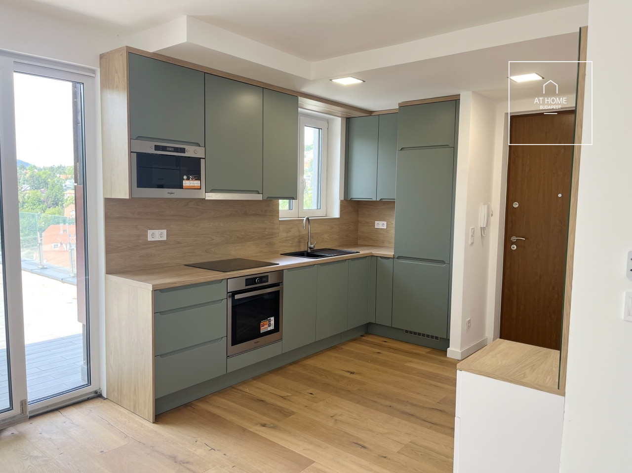 69 sqm panoramic second-floor apartment with 2 bedrooms in District III, Mátyáshegy