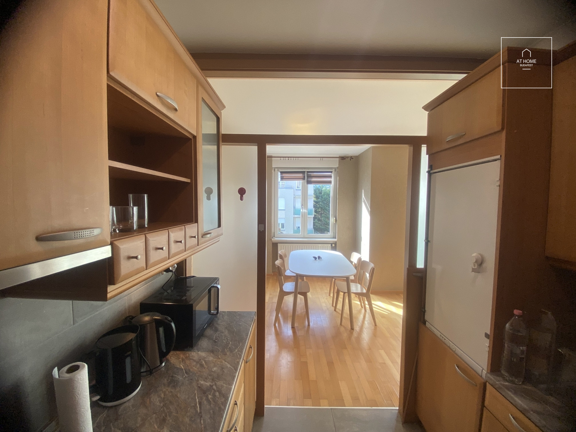 Budapest XII. district, Németvölgy, 3 bedrooms apartment with balcony for rent.